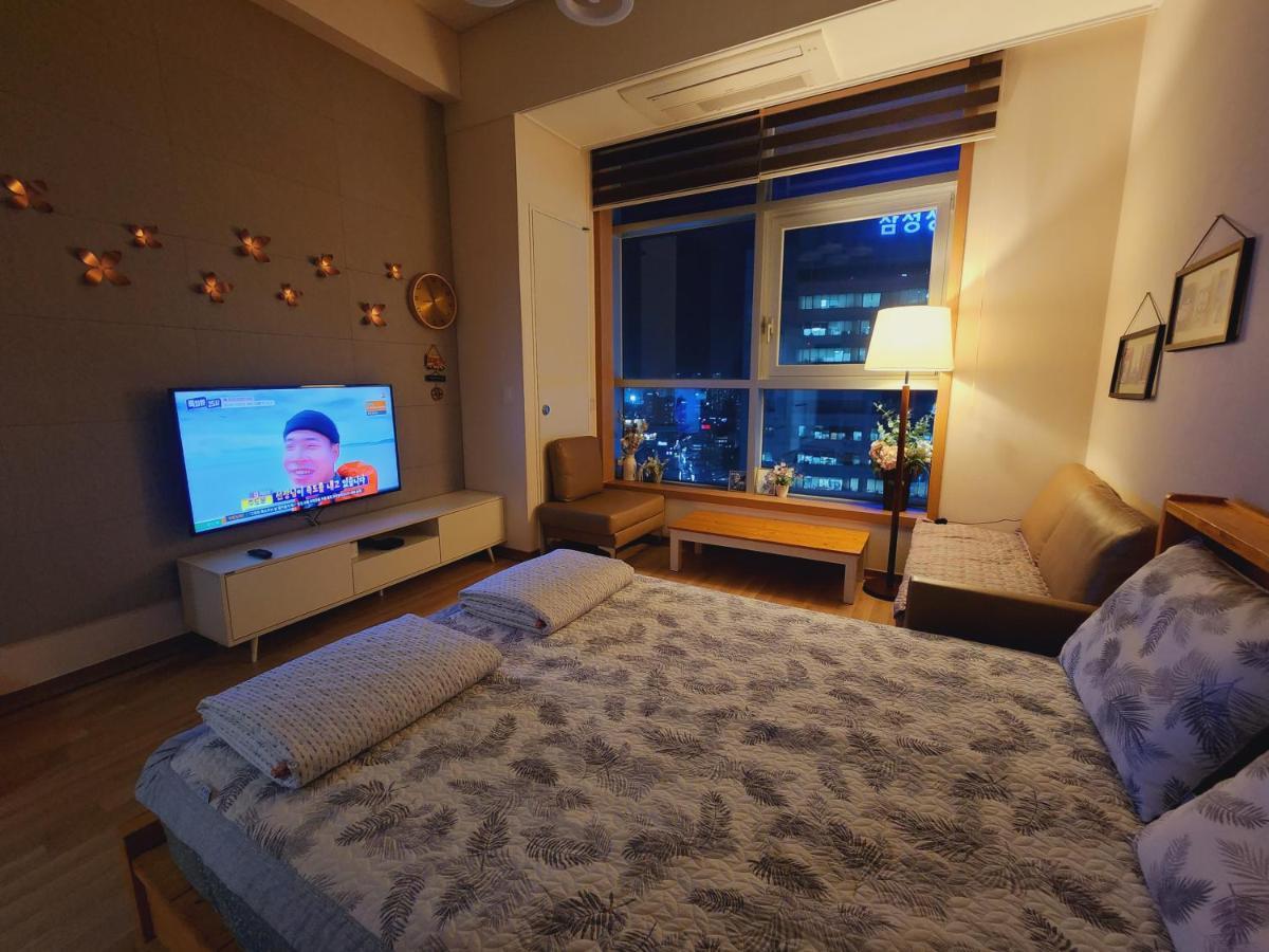 Apartment Y